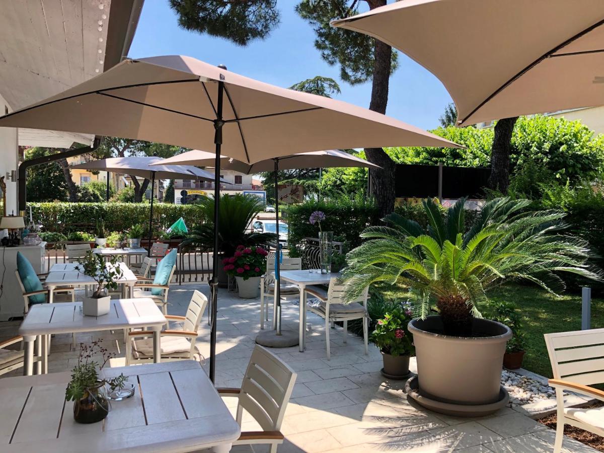 Hotel International Sirmione Exterior photo