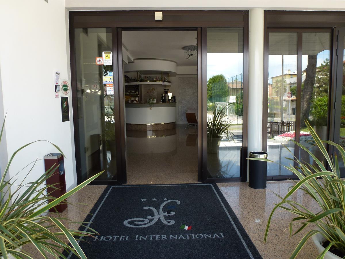 Hotel International Sirmione Exterior photo