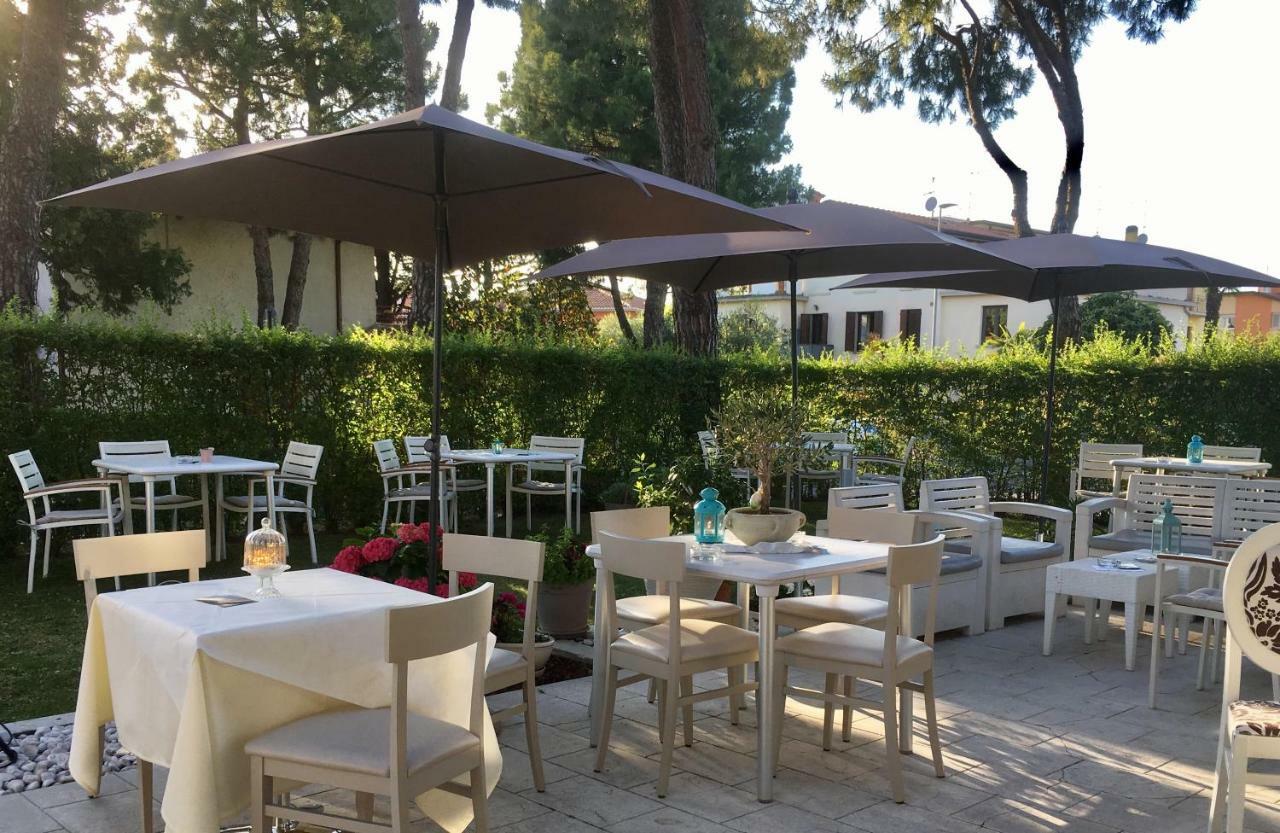 Hotel International Sirmione Exterior photo